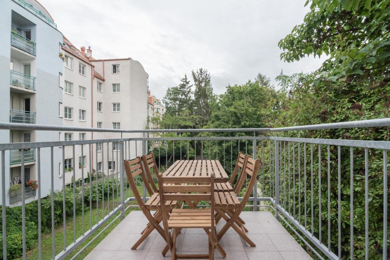 Bright, Cozy & Quiet Apartment Wina Bagian luar foto