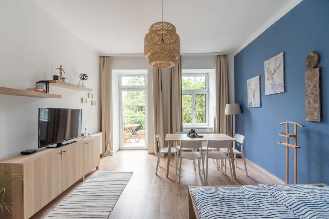 Bright, Cozy & Quiet Apartment Wina Bagian luar foto